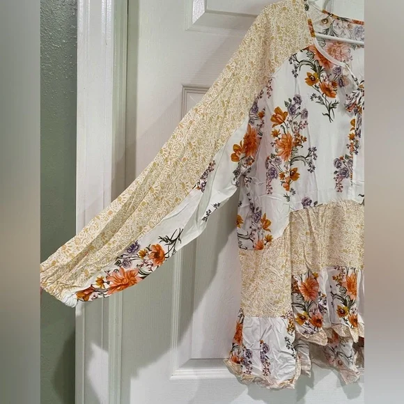 Bohemian White Floral Top Boutique Viscose Long Sleeve Flowy - Picture 3 of 9